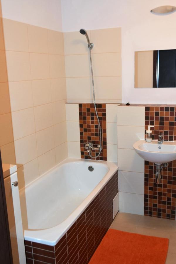 Apartament Ken49 Apartamento Varsóvia Exterior foto